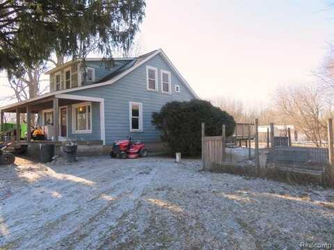 3803 WHEELER Road, Fowlerville, MI 48836