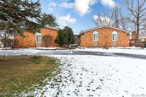 7339 ELLINGROVE Drive, White Lake, MI 48383