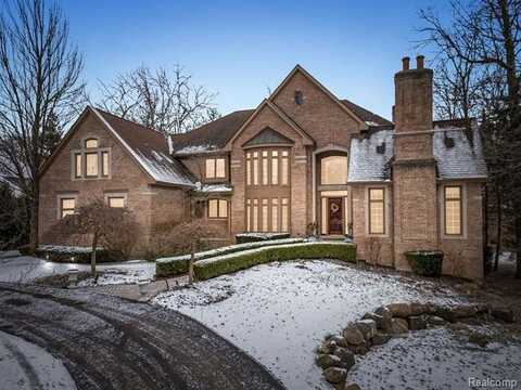 2448 HERONWOOD Drive, Bloomfield Hills, MI 48302