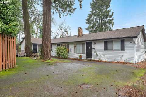 7956 SW 45TH AVE, Portland, OR 97219