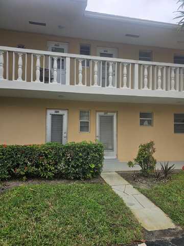 2214 NE 1st Way, Boynton Beach, FL 33435