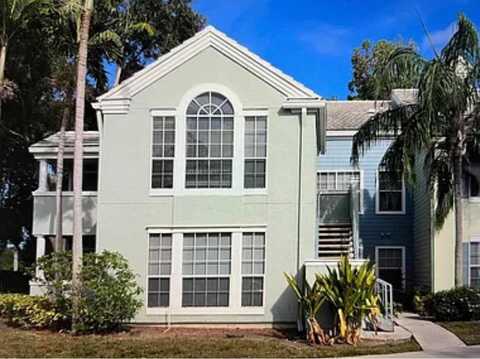 1020 Crystal Way, Delray Beach, FL 33444