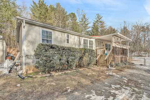 2290 Taylors RD, Boones Mill, VA 24065