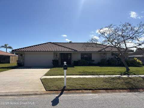 423 Rio Casa Drive N, Indialantic, FL 32903