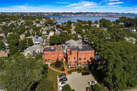 78 Rhode Island Avenue, Newport, RI 02840