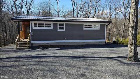 275 OAK FOREST LANE, BERKELEY SPRINGS, WV 25411