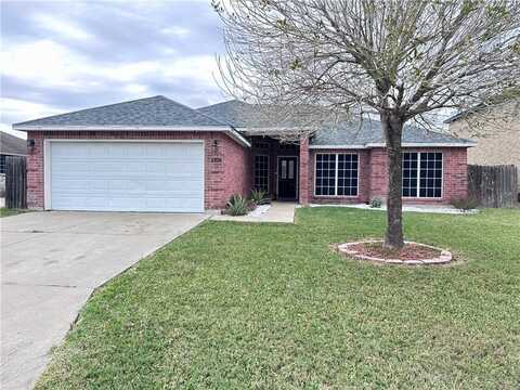 2106 Brook Lane, Kingsville, TX 78363