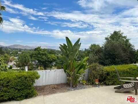 6176 Dalecrest Ave, Woodland Hills, CA 91367