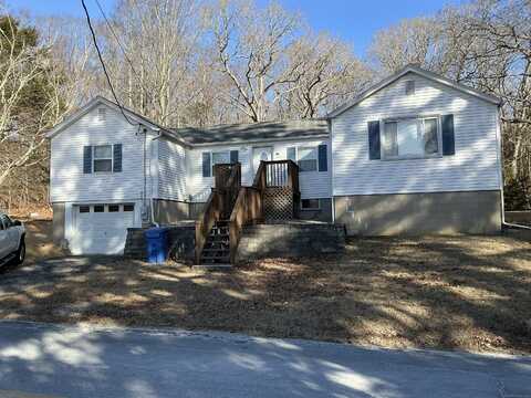 64 Simpson Lane, Montville, CT 06370