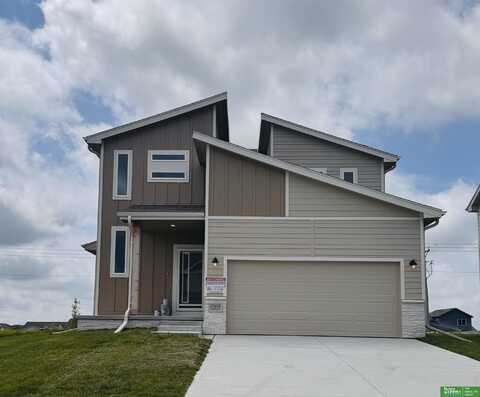 17609 Willit Street, Bennington, NE 68007