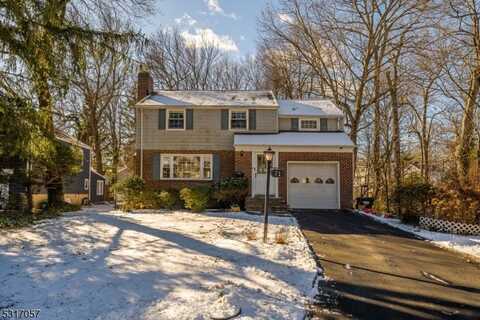 71 Willoughby Rd, Fanwood, NJ 07023