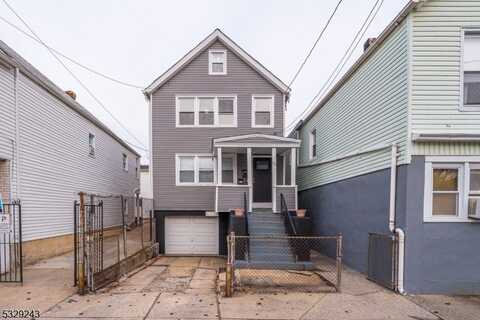 115 Pine St, Elizabeth, NJ 07206