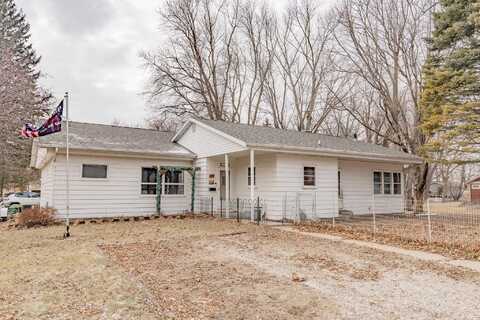 405 23RD ST, Spirit Lake, IA 51360