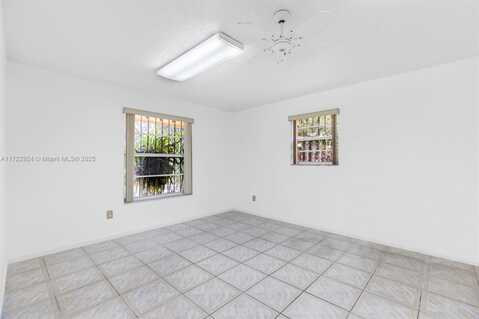 16420 NE 5th Ave, Miami, FL 33162