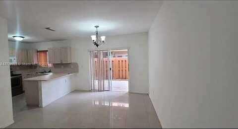 10648 NW 87th Ct, Hialeah Gardens, FL 33018