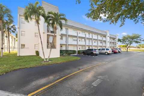 8450 Sunrise Lakes Blvd, Sunrise, FL 33322