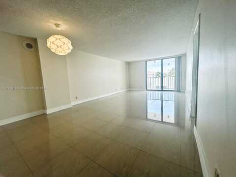 2625 Collins Ave, Miami Beach, FL 33140