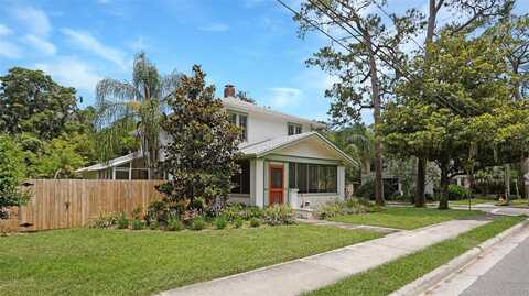 704 NE 4TH STREET, GAINESVILLE, FL 32601