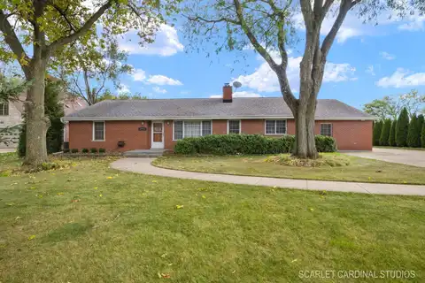 25w153 Ridgeland Avenue, Naperville, IL 60563