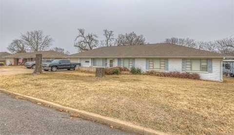 209 E Saddle Rock Road, Sand Springs, OK 74063