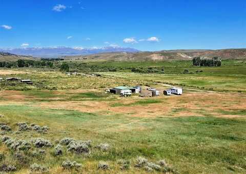 106 Cliff Dr, Meeteetse, WY 82433