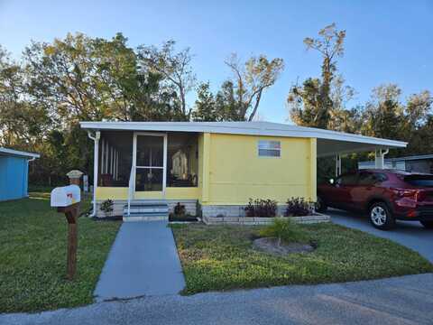 5823 Clubhouse Dr, New Port Richey, FL 34653