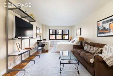 240 East 76th Street, New York, NY 10021