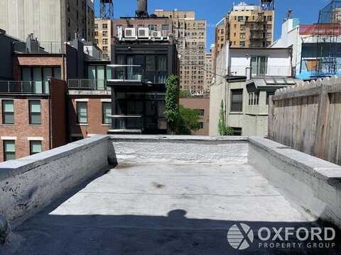 261 West 70th Street, New York, NY 10023