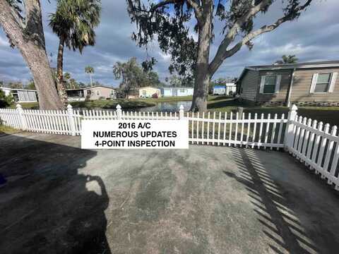 2211 Paradise Way, Palmetto, FL 34221