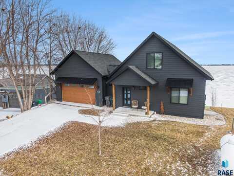 118 NW Lake Dr, Lake Norden, SD 57248