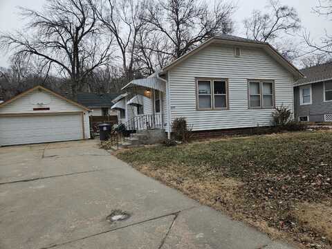 207 MARIAN Avenue, COUNCIL BLUFFS, IA 51503