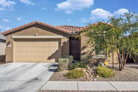 11825 E Becker Drive, Vail, AZ 85641