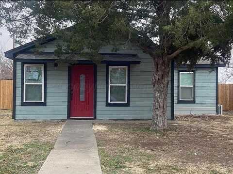 1102 PARK Avenue, Panhandle, TX 79068