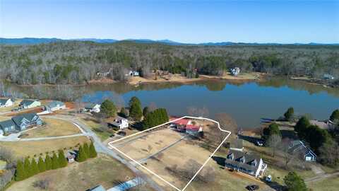 201 The Bear Boulevard, Tamassee, SC 29686