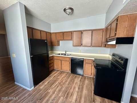 2839 E LE MARCHE Avenue, Phoenix, AZ 85032