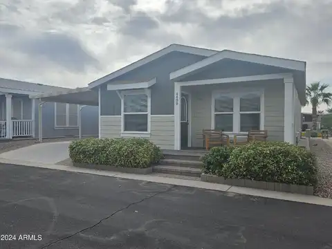 650 N Hawes Road, Mesa, AZ 85207