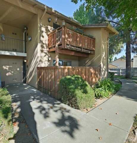 504 Arcadia Drive, Vacaville, CA 95687