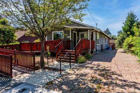 831 Cypress Avenue, Ukiah, CA 95482