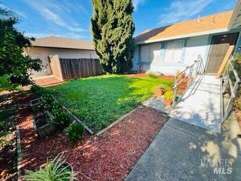 1551 W 3rd Street, Santa Rosa, CA 95401