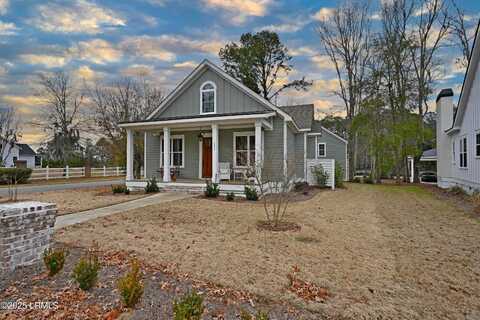 226 Coosaw Point Boulevard, Beaufort, SC 29907