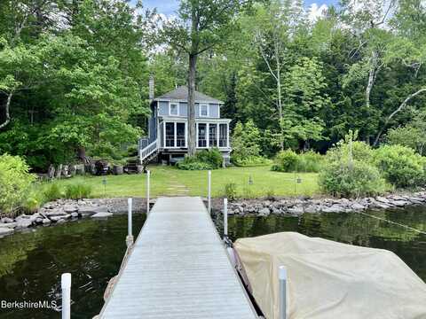 551 Otis Rd, Becket, MA 01223