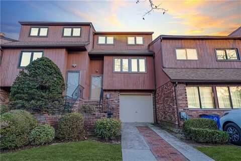 21 Alan Loop, Staten Island, NY 10304