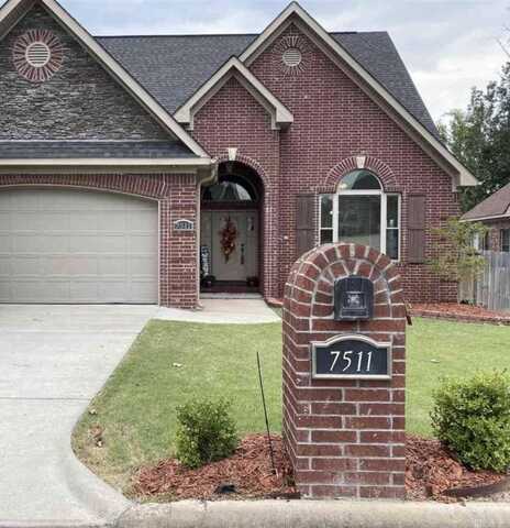 7511 Peach Blossom Avenue, Benton, AR 72019