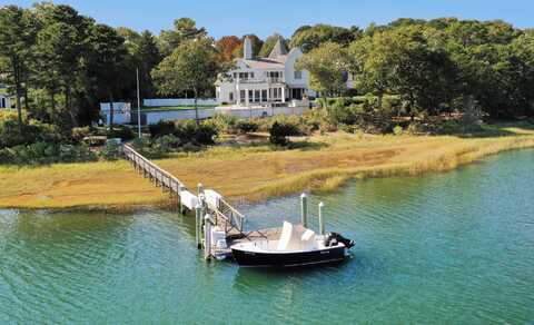 25 Oyster Way, Osterville, MA 02655