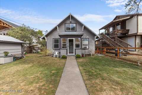 365 E Jefferson Aveq, Priest River, ID 83856