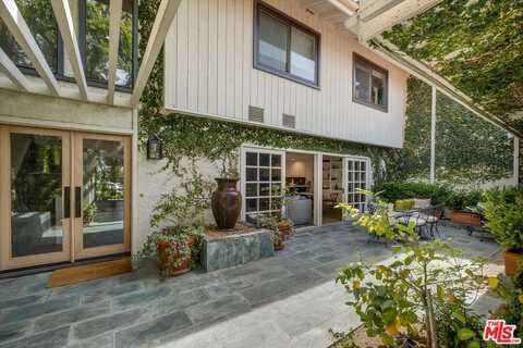 2536 Angelo Dr, Los Angeles, CA 90077