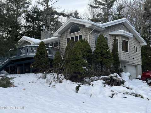 73 Fern Ridge Road, Tannersville, NY 12485