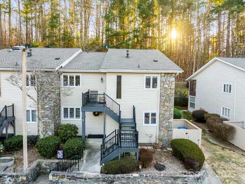 620 Britton Creek Drive, Hendersonville, NC 28791