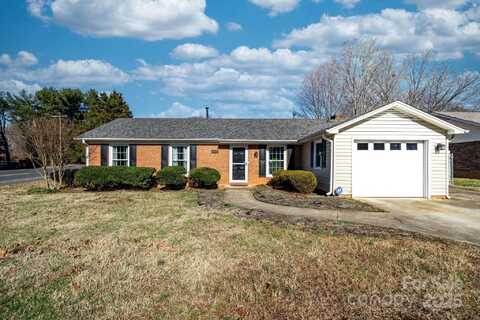 5001 Pressman Drive, Winston Salem, NC 27105