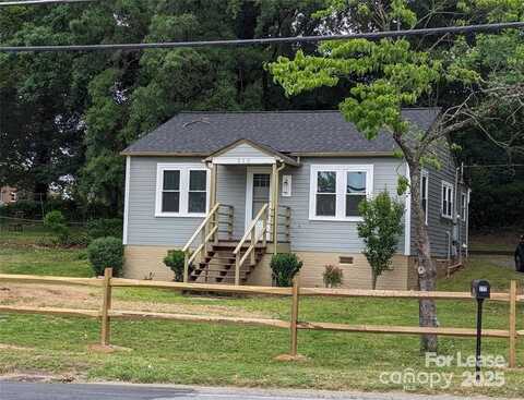 215 Eastside Drive, Statesville, NC 28625